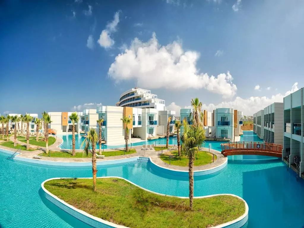 Aquasis De Luxe Resort and SPA